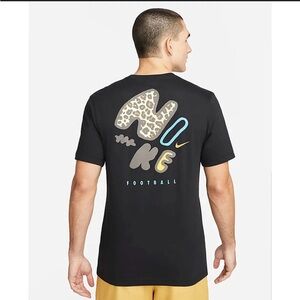 The NIKE Tee FOOTBALL "GFX Tee" MEN'S BLACK MULTI-COLOR T-SHIRT LARGE